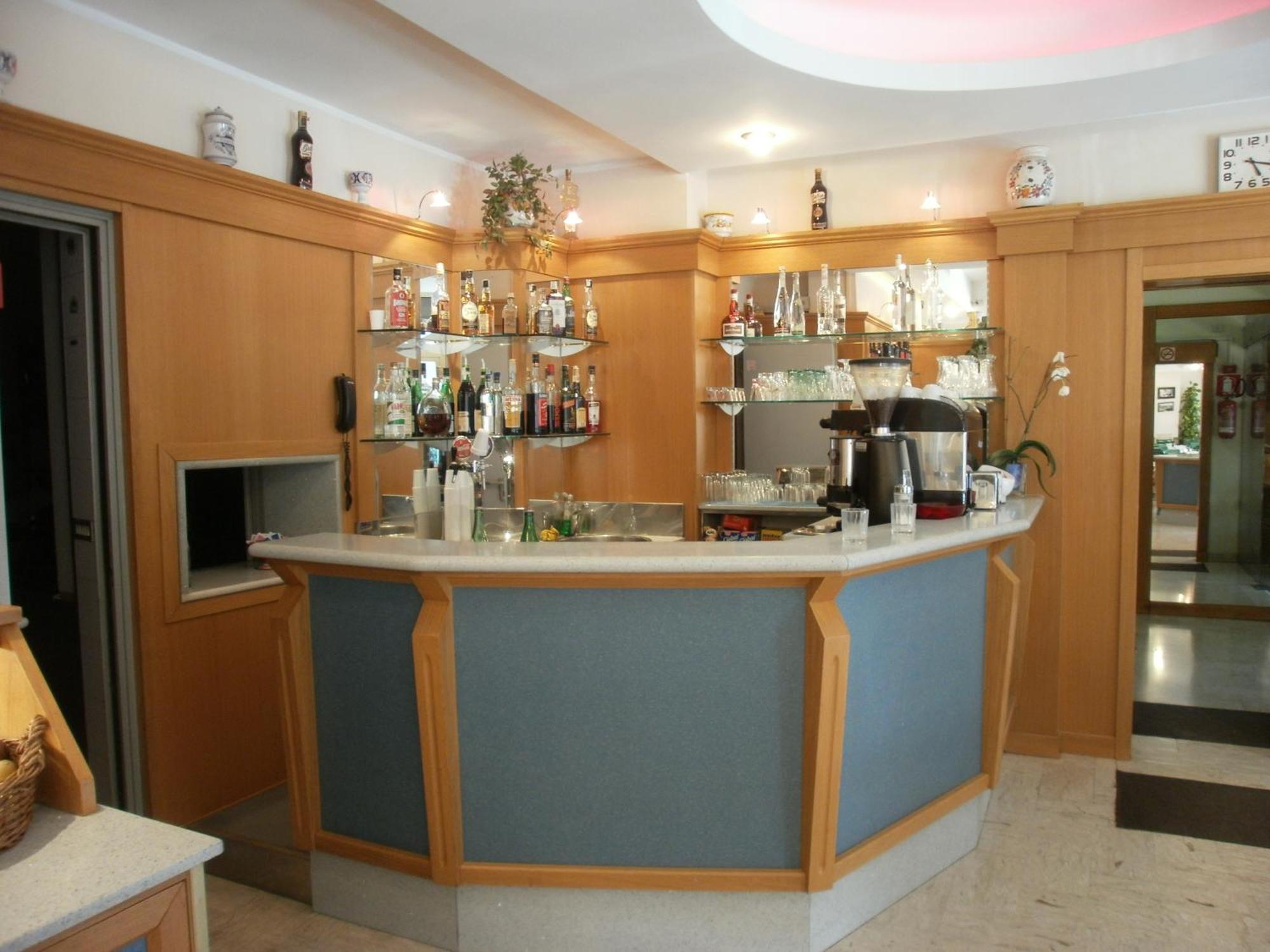 Hotel Manzoni Perugia Buitenkant foto