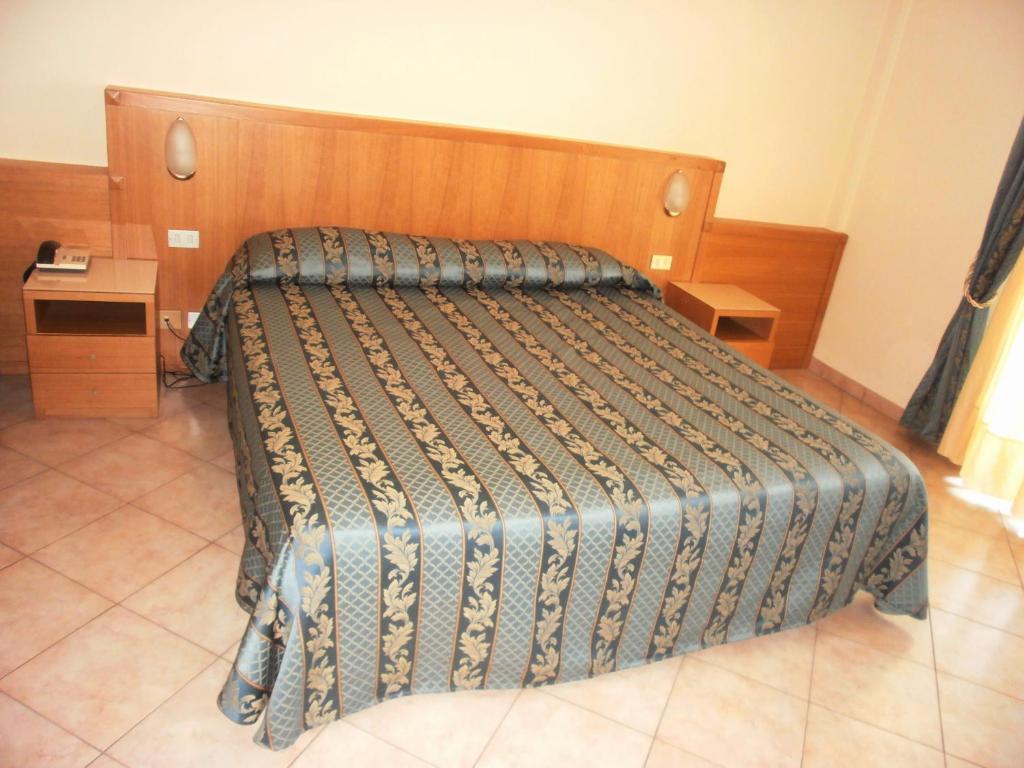 Hotel Manzoni Perugia Kamer foto